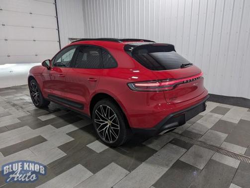 2024 Porsche Macan Base