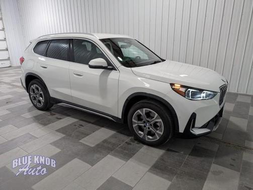 Alpine White 2025 BMW X1 xDrive28i