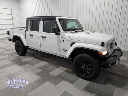 2023 Jeep Gladiator Sport S