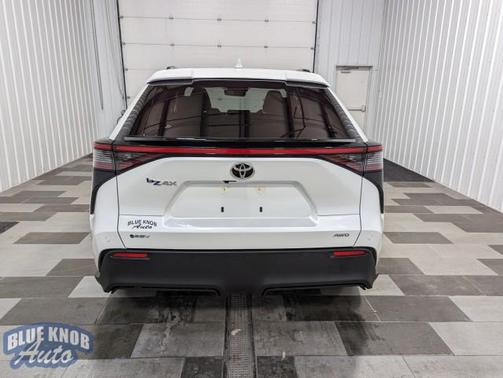 2024 Toyota bZ4X XLE