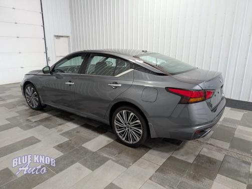 2025 Nissan Altima SL AWD