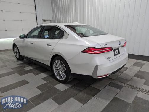 2024 BMW 530 i xDrive