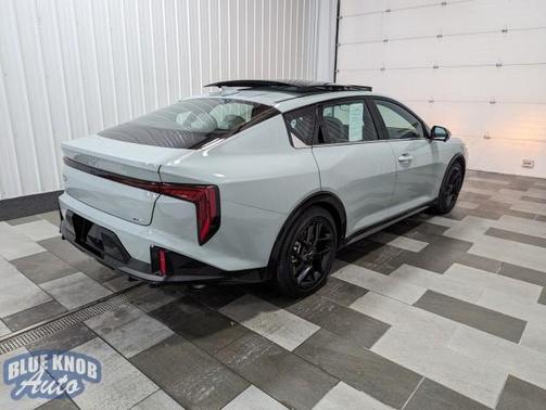 2025 Kia K4 GT-Line Turbo