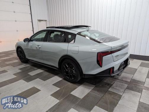 2025 Kia K4 GT-Line Turbo