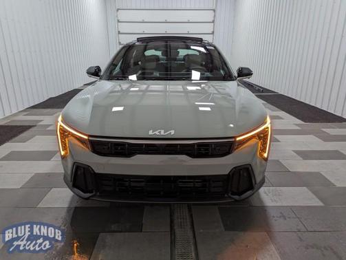 2025 Kia K4 GT-Line Turbo