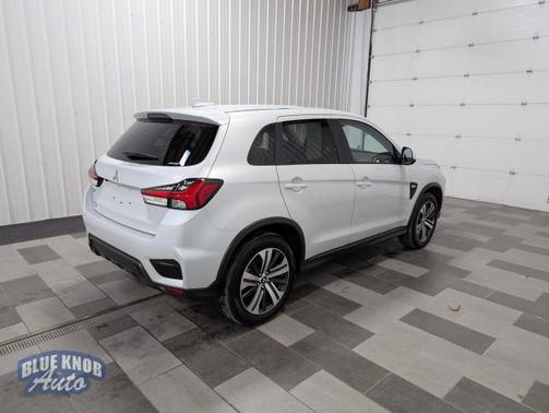2024 Mitsubishi Outlander Sport SE