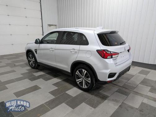 2024 Mitsubishi Outlander Sport SE