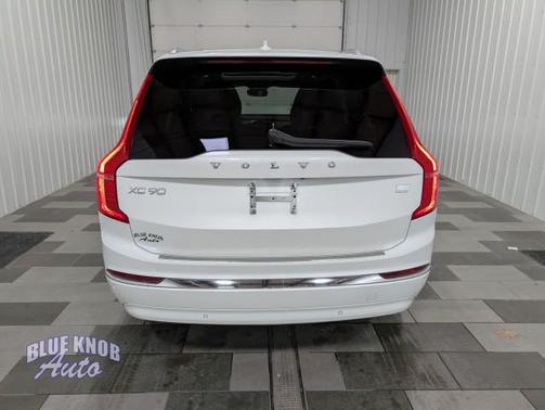 2023 Volvo XC90 Recharge Plug-In Hybrid T8 Plus 6-Seater