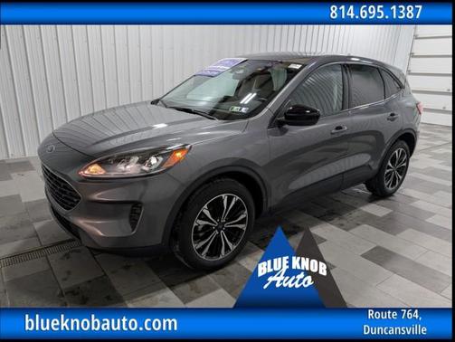 2022 Ford Escape SE