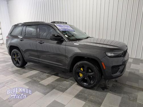 Baltic Gray Metallic Clearcoat 2024 Jeep Grand Cherokee Altitude