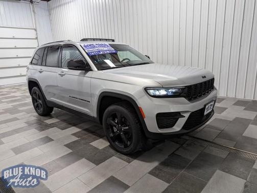 2023 Jeep Grand Cherokee Altitude