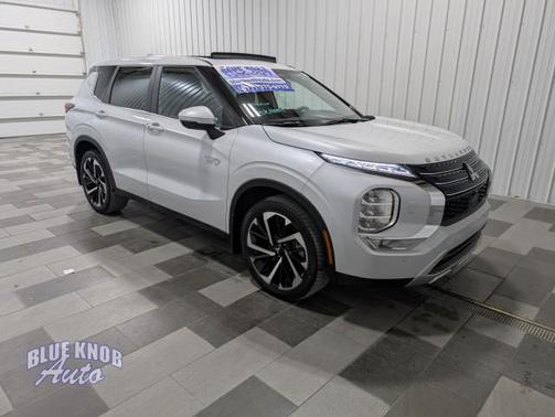2023 Mitsubishi Outlander PHEV SE S-AWC