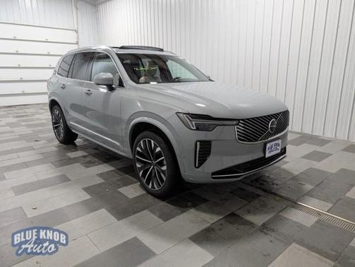 2025 Volvo XC90 B6 Plus 7-Seater