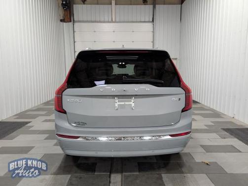 2025 Volvo XC90 B6 Plus 7-Seater