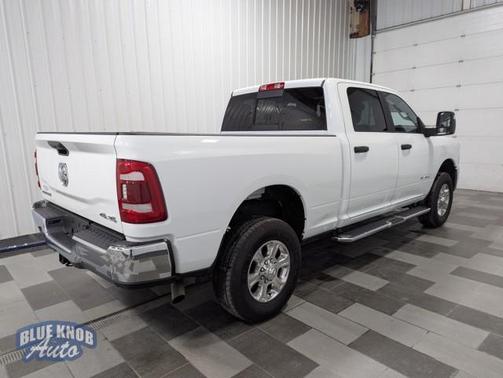 2024 RAM 2500 Big Horn Crew Cab 4x4 6'4' Box