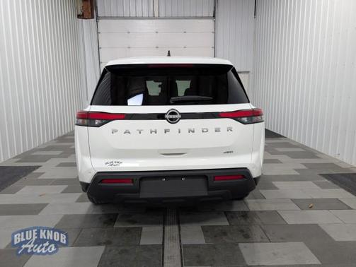2024 Nissan Pathfinder S 4WD
