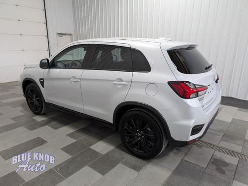 2025 Mitsubishi Outlander Sport 2.0 LE