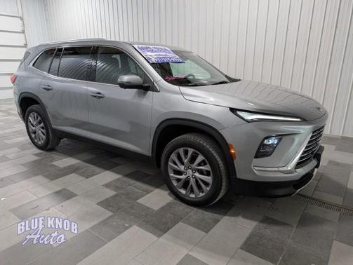 2025 Buick Enclave Preferred FWD