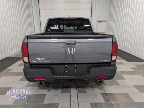 Modern Steel Metallic 2023 Honda Ridgeline RTL-E