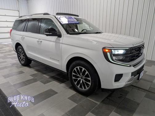 Oxford White 2025 Ford Expedition Platinum