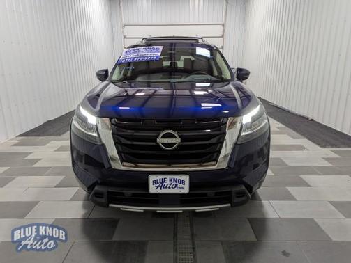 2023 Nissan Pathfinder Platinum 4WD
