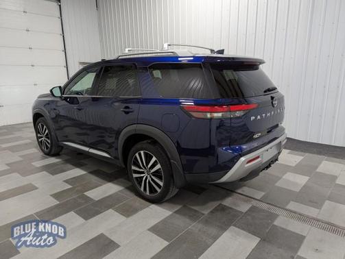 2023 Nissan Pathfinder Platinum 4WD