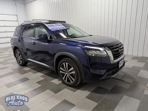 2023 Nissan Pathfinder Platinum 4WD