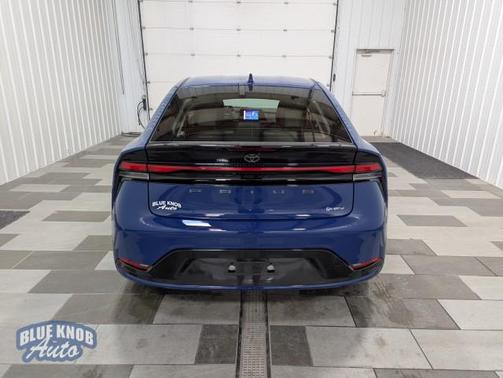 2025 Toyota Prius XLE