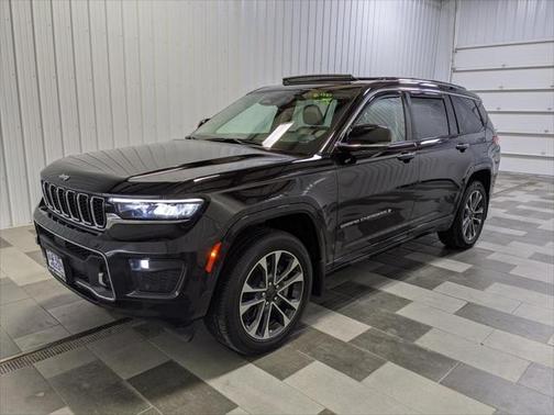 Photo 1 of 23 of 2021 Jeep Grand Cherokee Overland