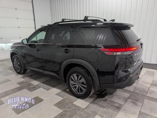 2025 Nissan Pathfinder SV 4WD