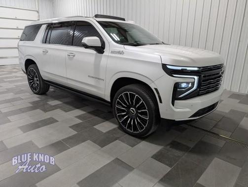 2025 Chevrolet Suburban 4WD High Country