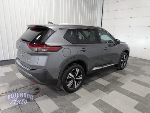 Gun Metallic 2023 Nissan Rogue SL
