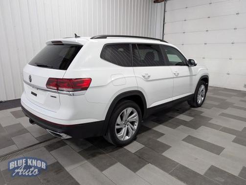 2022 Volkswagen Atlas 3.6L SE w/Technology
