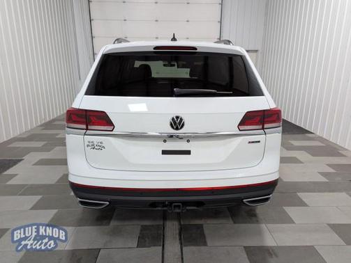 2022 Volkswagen Atlas 3.6L SE w/Technology