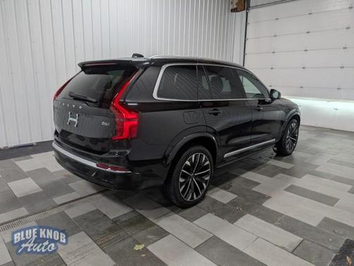 2025 Volvo XC90 B6 Plus 7-Seater