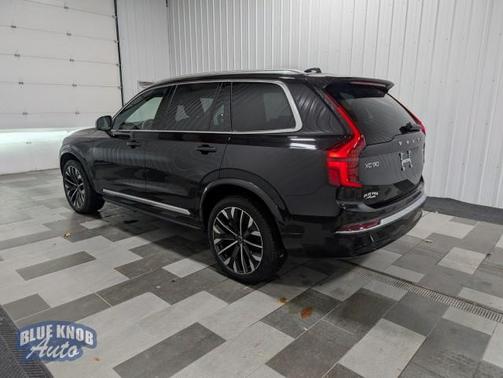 2025 Volvo XC90 B6 Plus 7-Seater