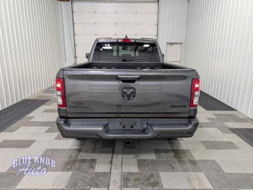 Granite Crystal Metallic Clearcoat 2022 RAM 1500 Big Horn/Lone Star