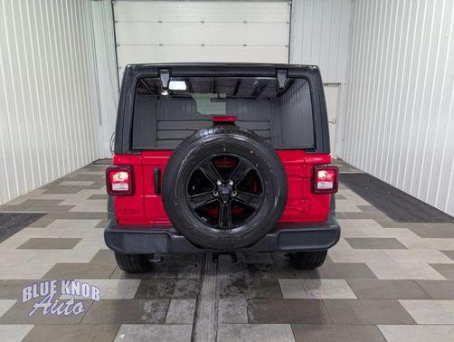 Firecracker Red Clearcoat 2022 Jeep Wrangler Unlimited Sport Altitude