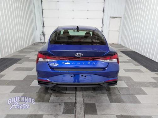 2023 Hyundai ELANTRA SE