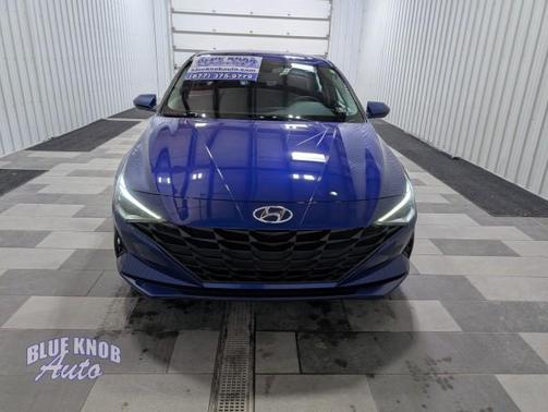 2023 Hyundai ELANTRA SE