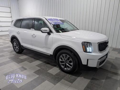 2023 Kia Telluride LX