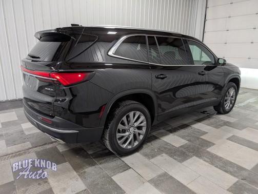 2025 Buick Enclave Preferred FWD