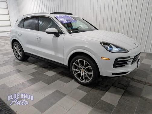 Carrara White Metallic 2023 Porsche Cayenne Cayenne