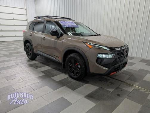 2025 Nissan Rogue Rock Creek