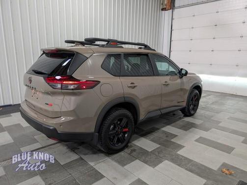 2025 Nissan Rogue Rock Creek