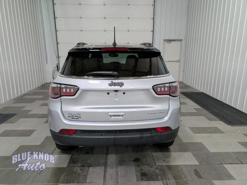 Silver Zynith Metallic Clearcoat 2025 Jeep Compass Limited