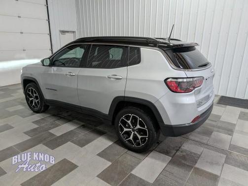 Silver Zynith Metallic Clearcoat 2025 Jeep Compass Limited
