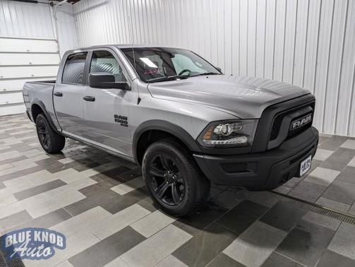 2024 RAM 1500 Classic Warlock Crew Cab 4x4 5'7' Box
