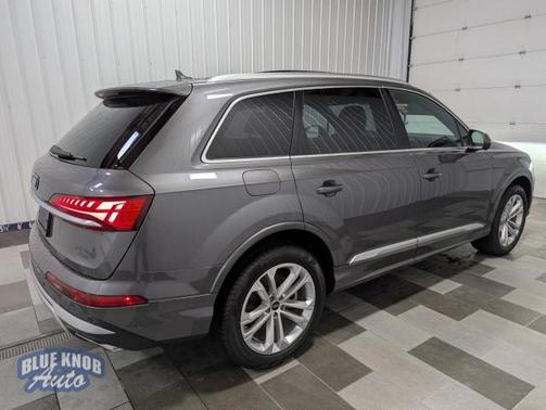 2025 Audi Q7 45 Premium