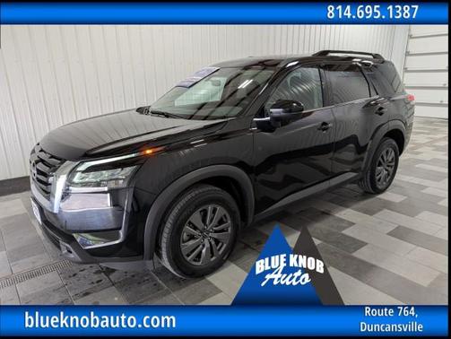 Super Black 2025 Nissan Pathfinder SV FWD